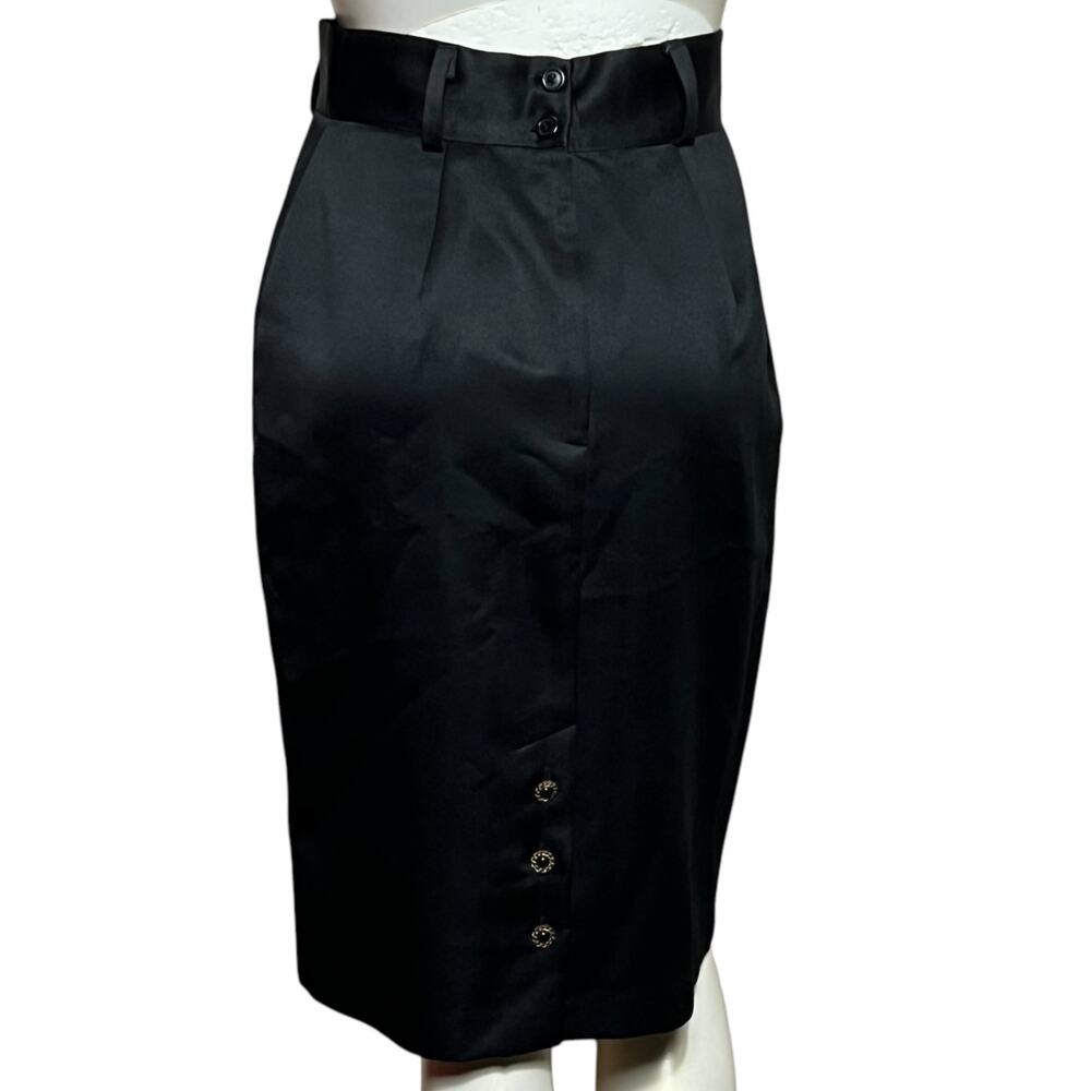 Vintage Ellen d Black Skirt with Button Detailing Size 9/10